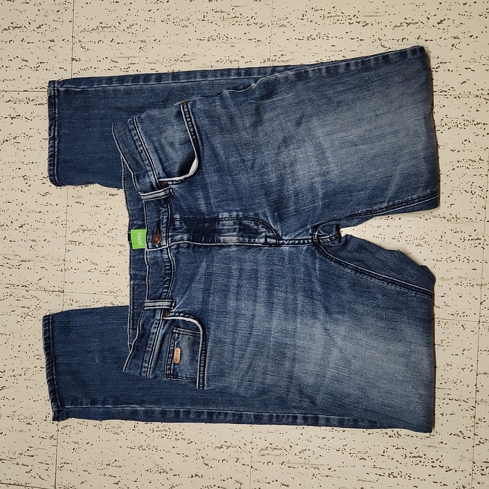 Hugo Boss Straight Slim Tapered Fit Blue Wash Denim Jeans